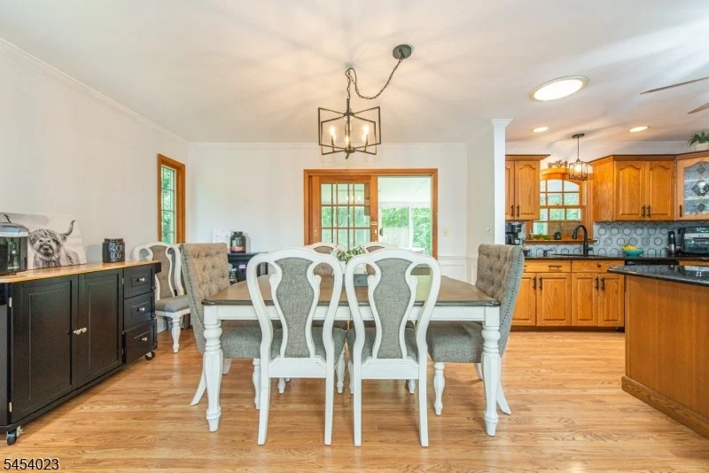 Photo of 42 Scenic Dr
