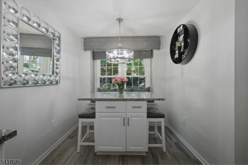 Photo of 58 Oriole Dr