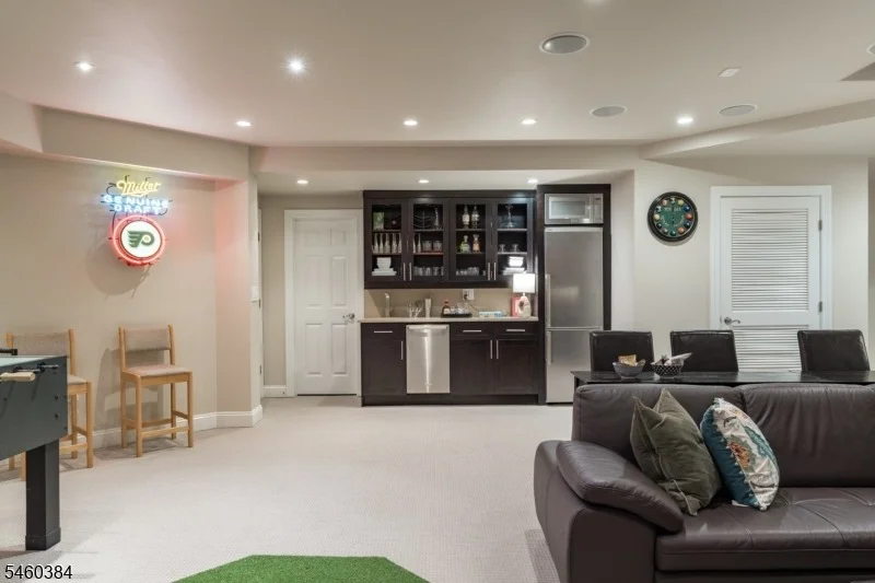 Photo of 16 Trinity Pl