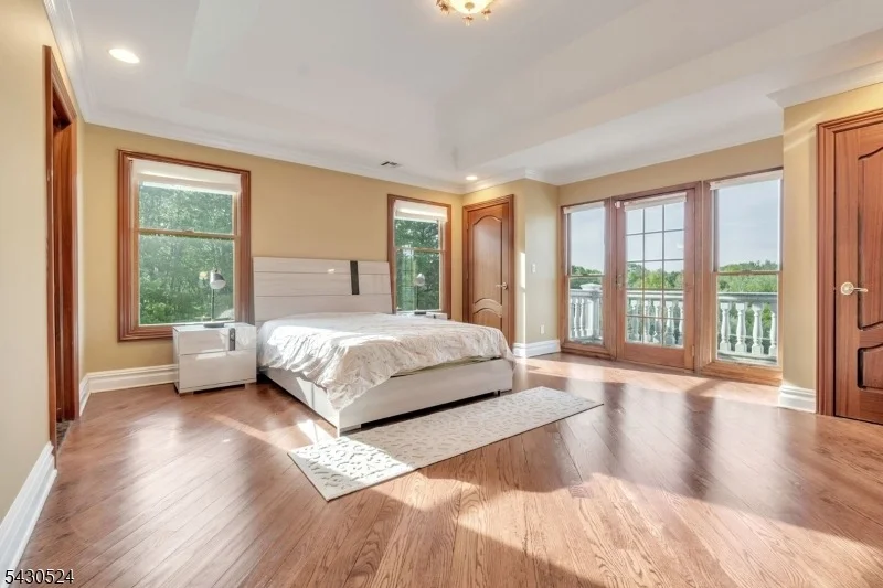 Photo of 37 Robbins Rd