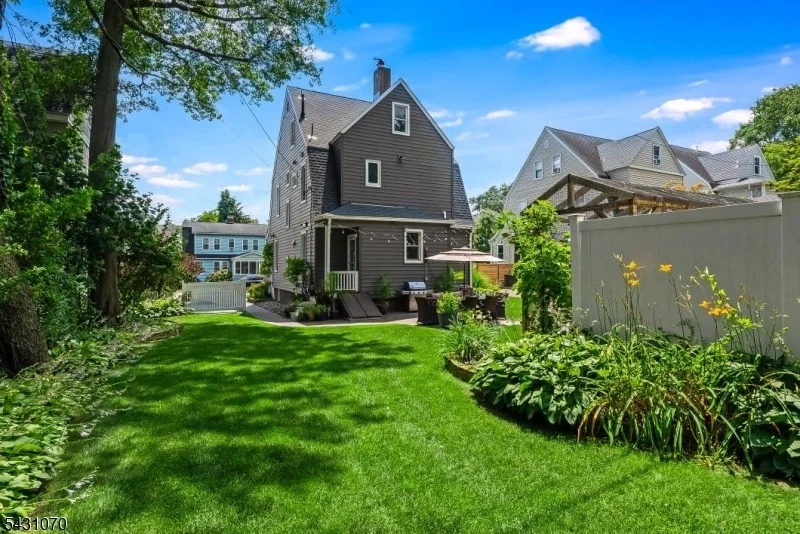 Photo of 18 Gardiner Pl