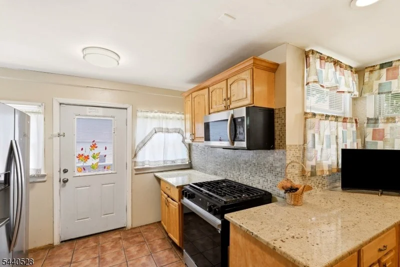 Photo of 569 Berkeley Ave