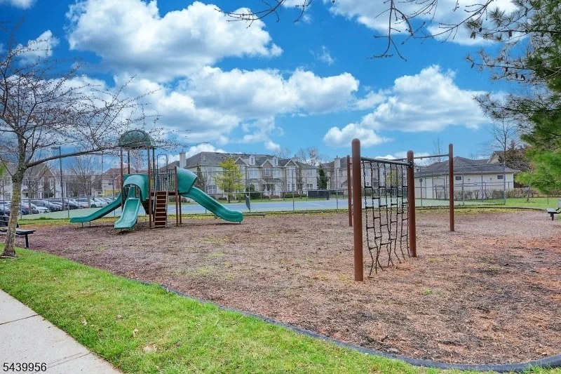 Photo of 252 Moonlight Dr