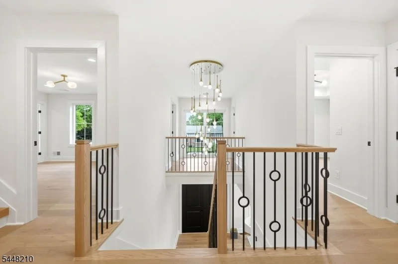 Photo of 936 Beverly Dr