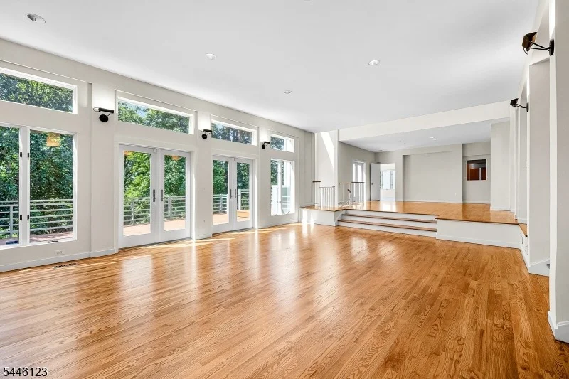 Photo of 30 Ellsworth Dr