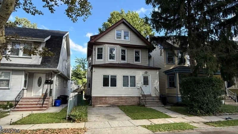 Photo of 54 Olive St