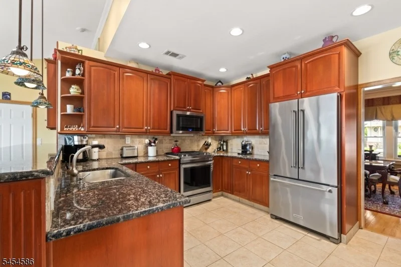 Photo of 252 Springfield Ave
