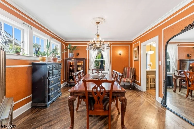 Photo of 16 Coolidge Ave