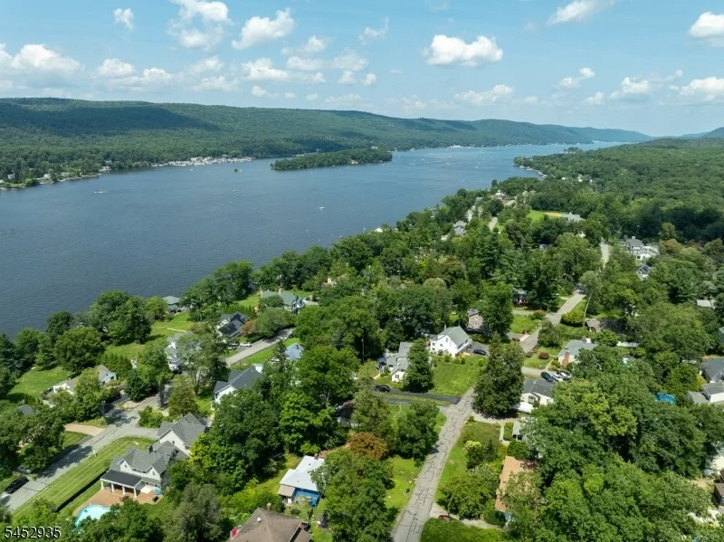 Photo of 175 Long Pond Rd