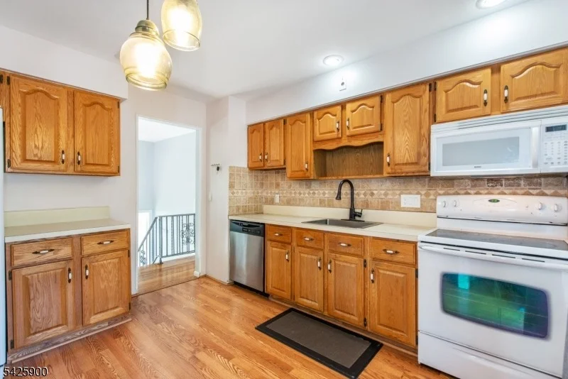 Photo of 17 Cole Rd