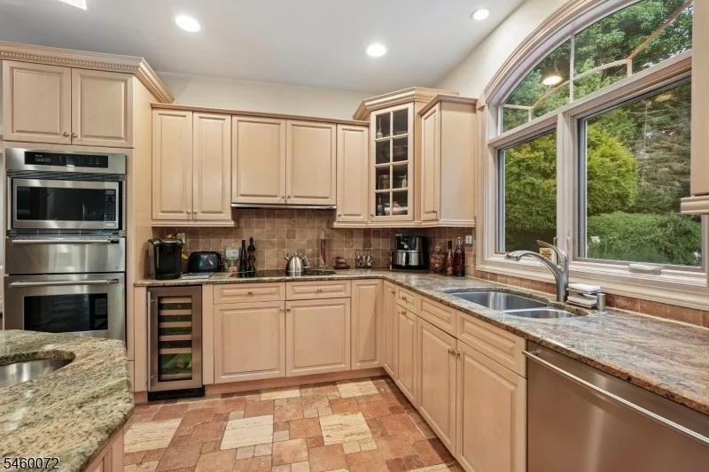 Photo of 16 Apple Ln