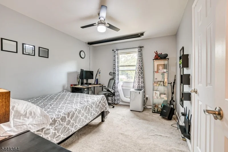 Photo of 737 W 8Th St