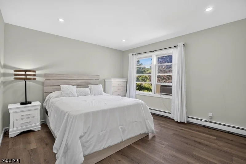 Photo of 14 Meadow Ln