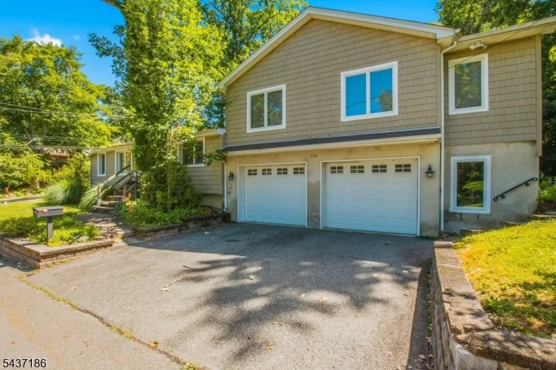 Photo of 139 Mohawk Trl
