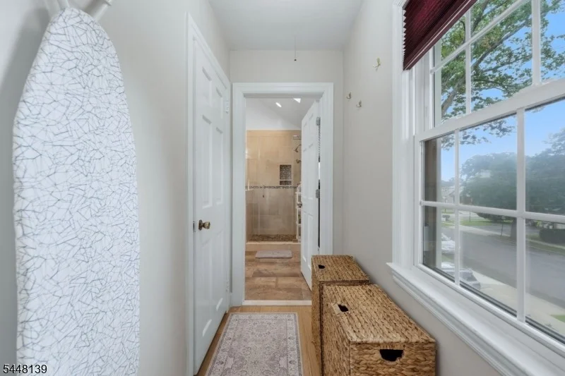 Photo of 102 Mortimer Ave