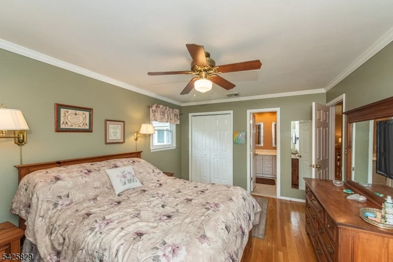 Photo of 12 Henry St