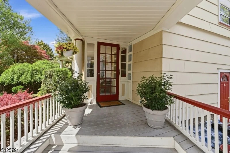 Photo of 18 IRVING PLACE
