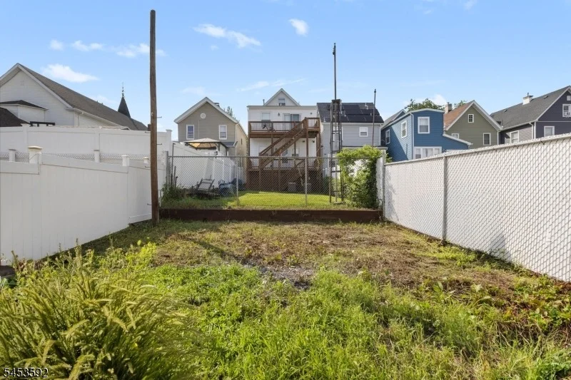 Photo of 345 Forest St