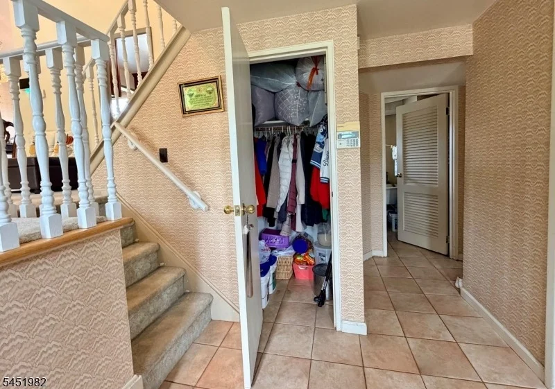 Photo of 114 Sandra Dr