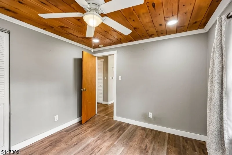 Photo of 8 Summit Rd