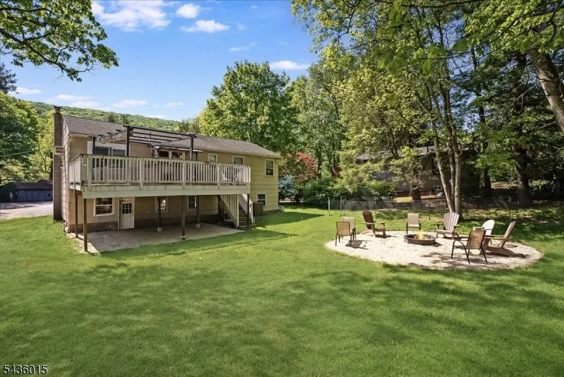 Photo of 12 River Rd
