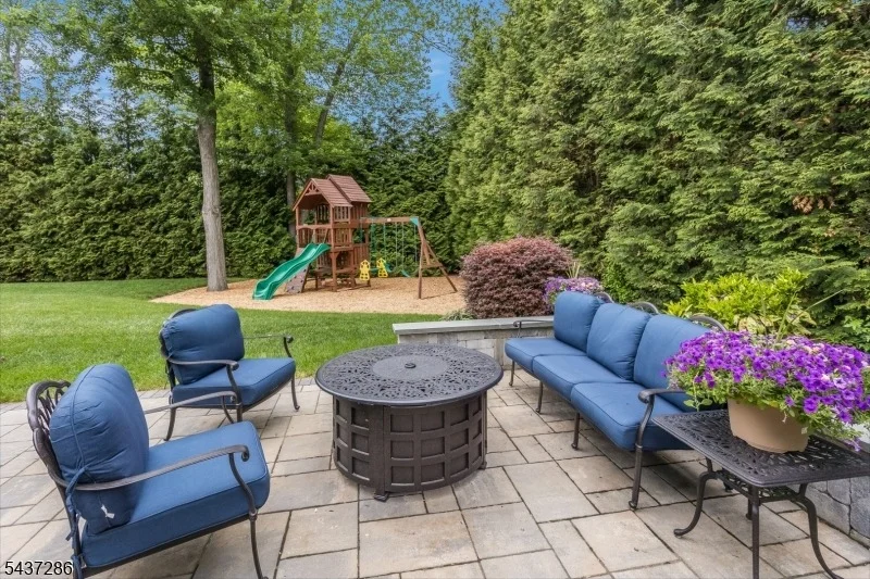 Photo of 1 Copperfield Way