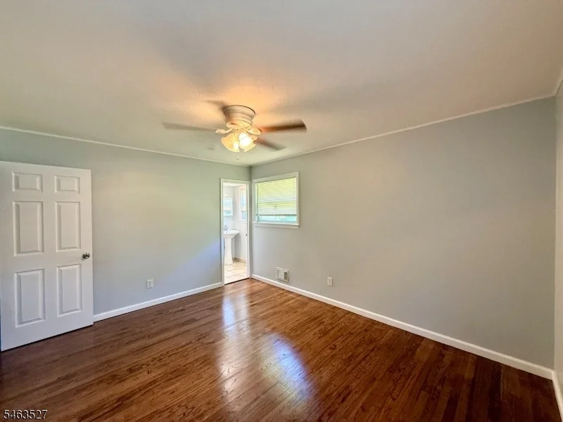 Photo of 44 Drake Rd