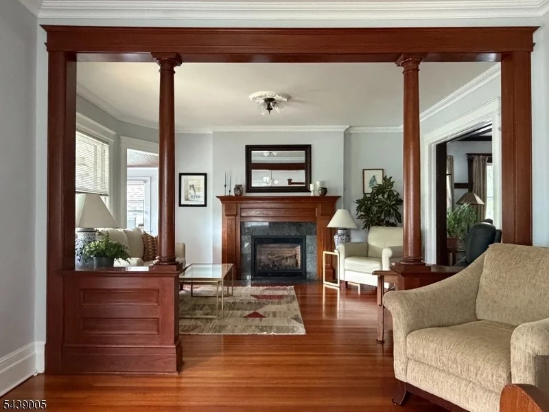 Photo of 88 Edgemont Rd