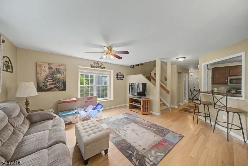 Photo of 42 HICKORY WAY