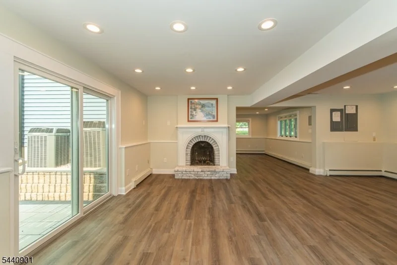 Photo of 9 Flintlock Dr