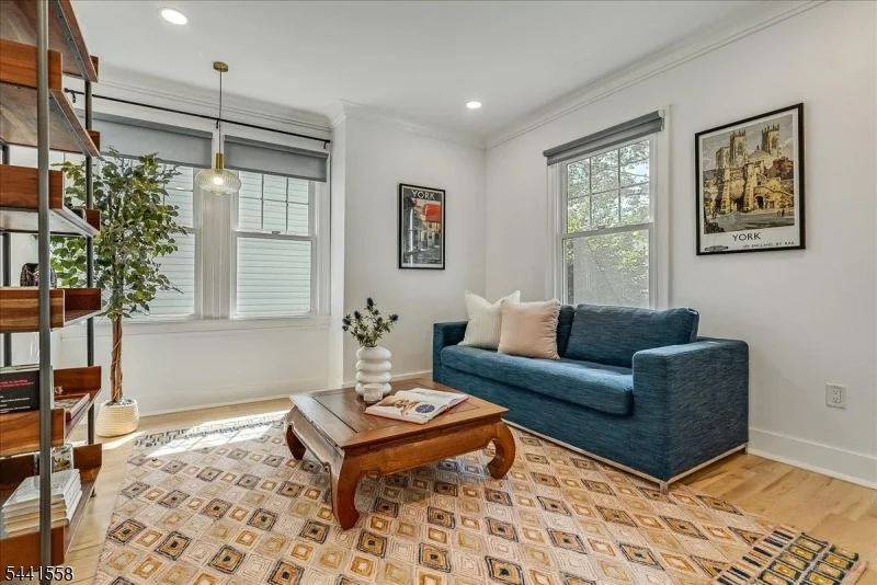 Photo of 27 Montclair Ave