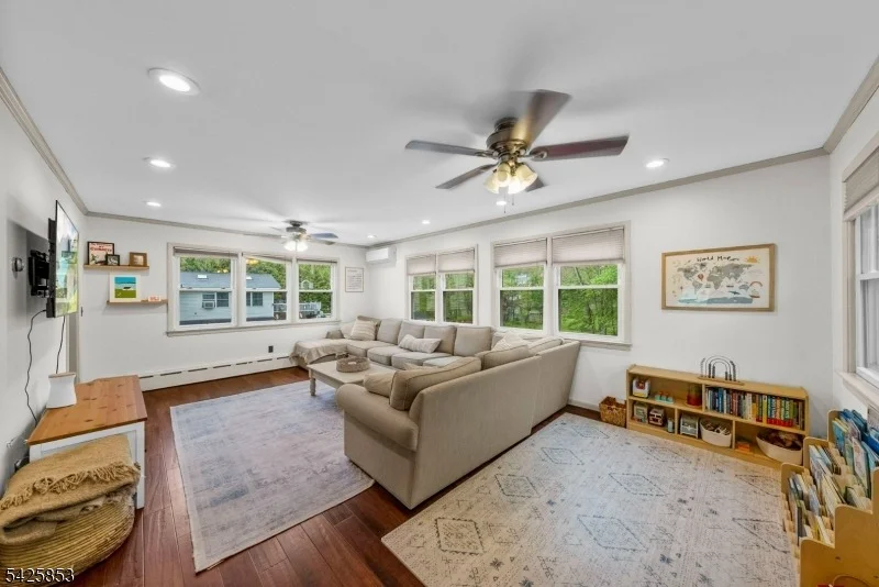 Photo of 133 Central Ave