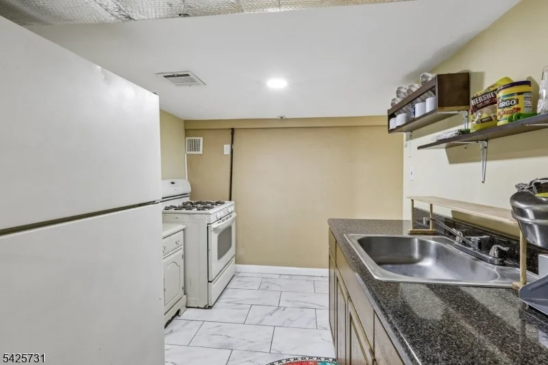 Photo of 296 Montclair Ave