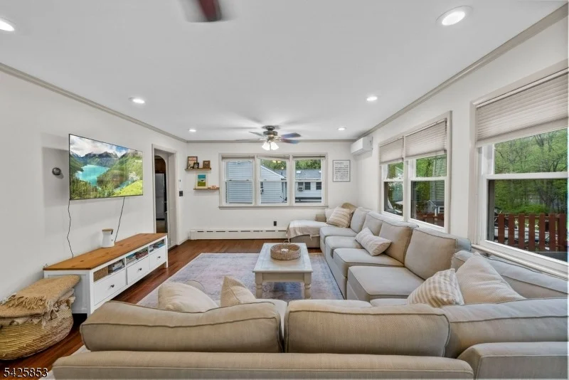 Photo of 133 Central Ave