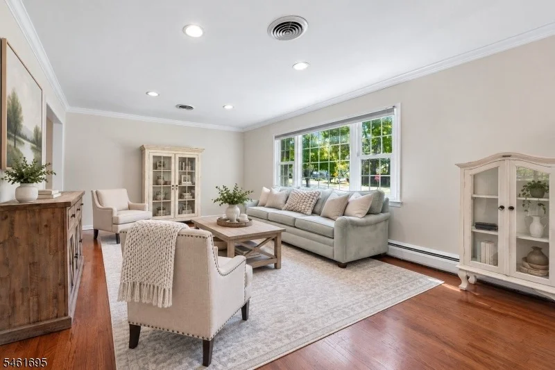 Photo of 302 Woods End Rd