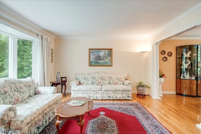 Photo of 57 Robbins Ave