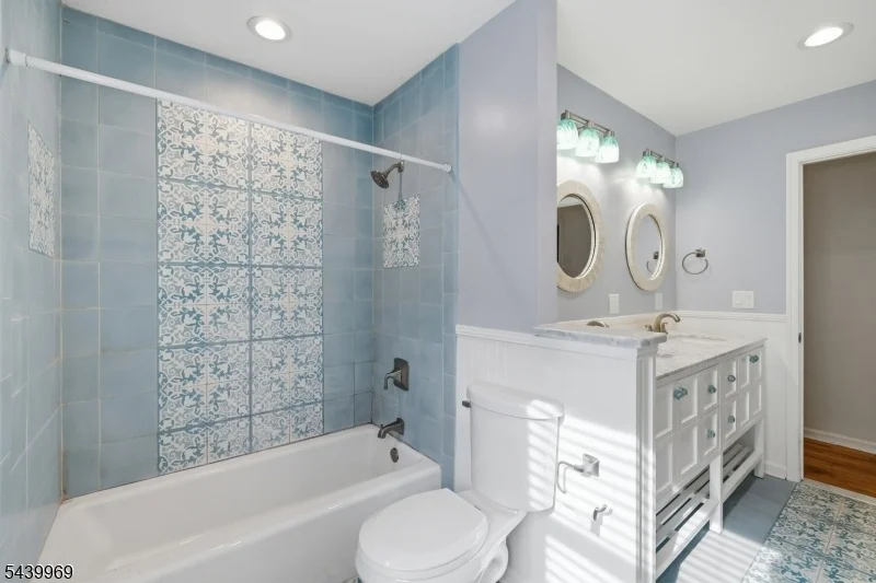 Photo of 223 Beacon Hill Rd