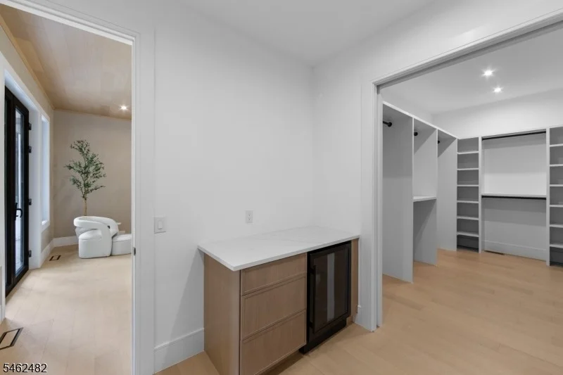 Photo of 809 West Shore Drive