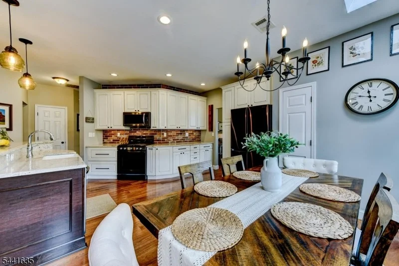 Photo of 88 Watch Hill Rd