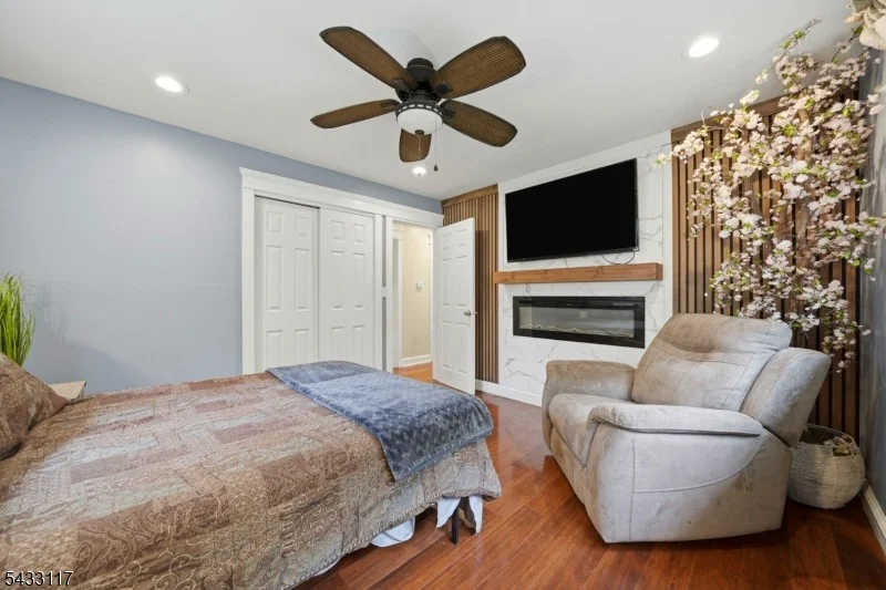 Photo of 52 Barbara Dr