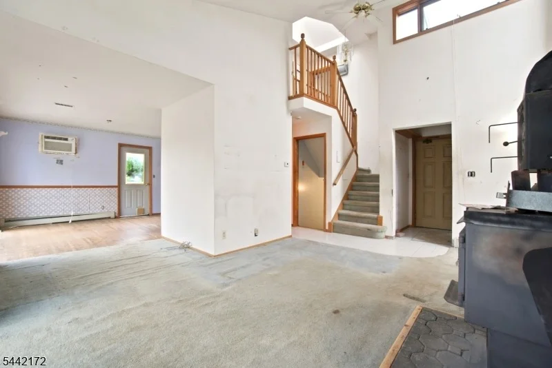 Photo of 175 Wertsville Rd