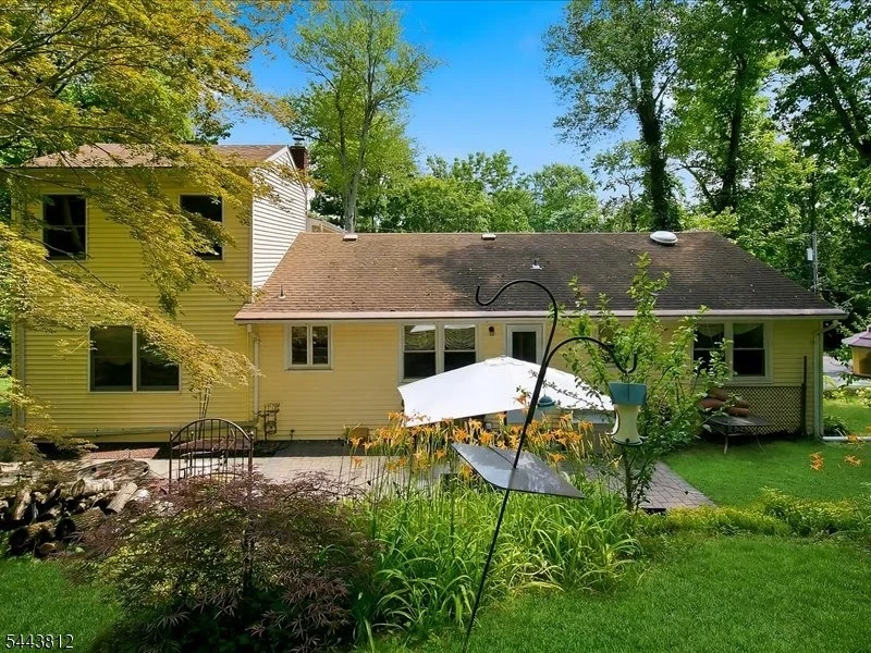 Photo of 76 Long Hill Rd