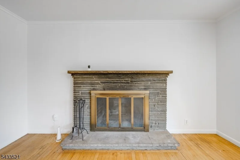 Photo of 638 River Rd