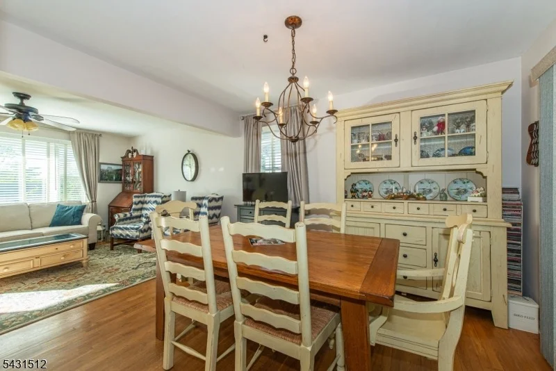 Photo of 540 Herrick Dr