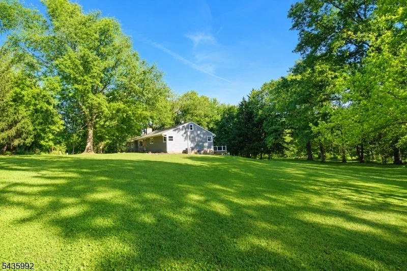 Photo of 567 Foothill Rd