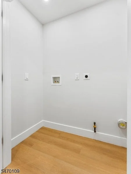 Photo of 24 Dewey Dr