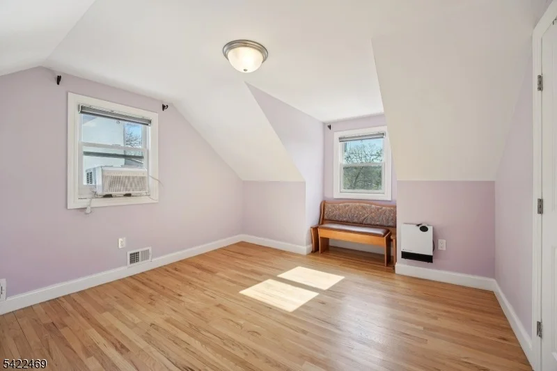 Photo of 59 Oakwood Dr