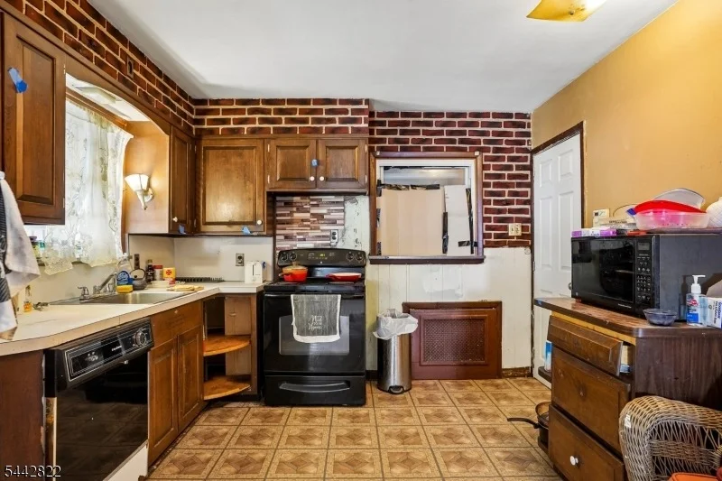 Photo of 24 Springer St