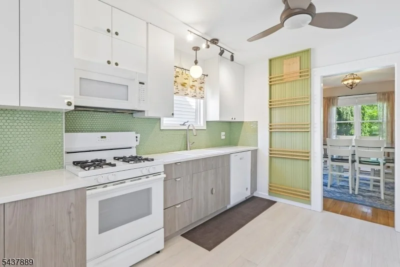 Photo of 1032 Kipling Rd