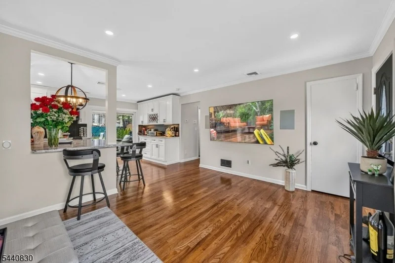 Photo of 42 Donnalin Pl